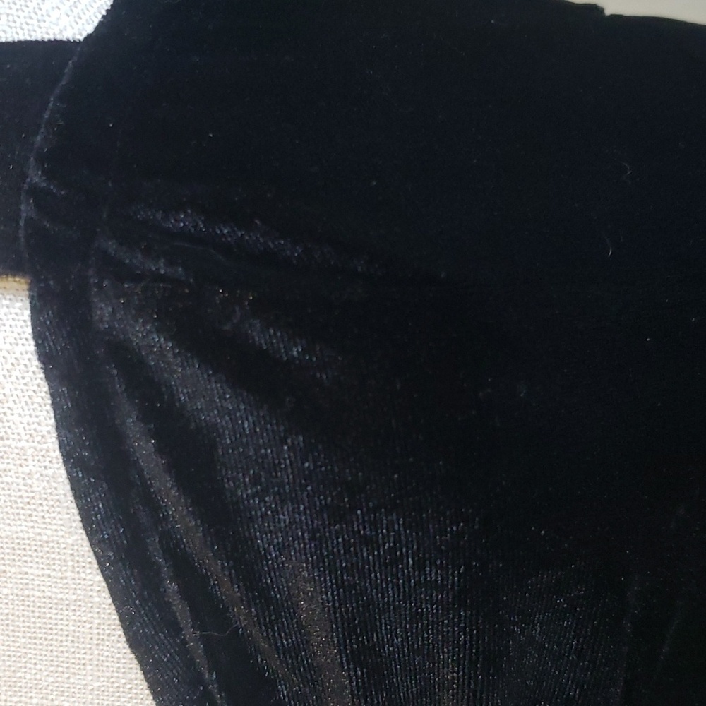 ✅SOLD✅ Black velour halter dress size large - Picture 3 of 8